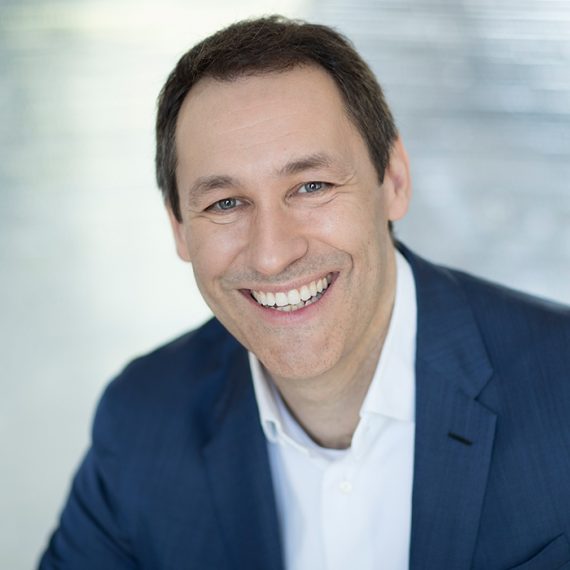 Levente Málnay